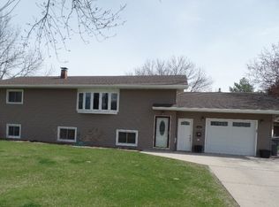 460 Rensvold Blvd, Moorhead, MN 56560