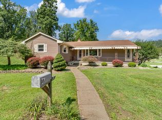 72 Peach Ln, New Martinsville, WV 26155
