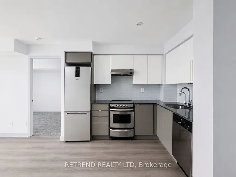 160 Flemington Rd #1121 — Photo 2