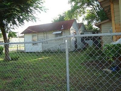 1st image of 352 W 4th St