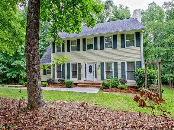 2nd image of 110 Waldrop Way