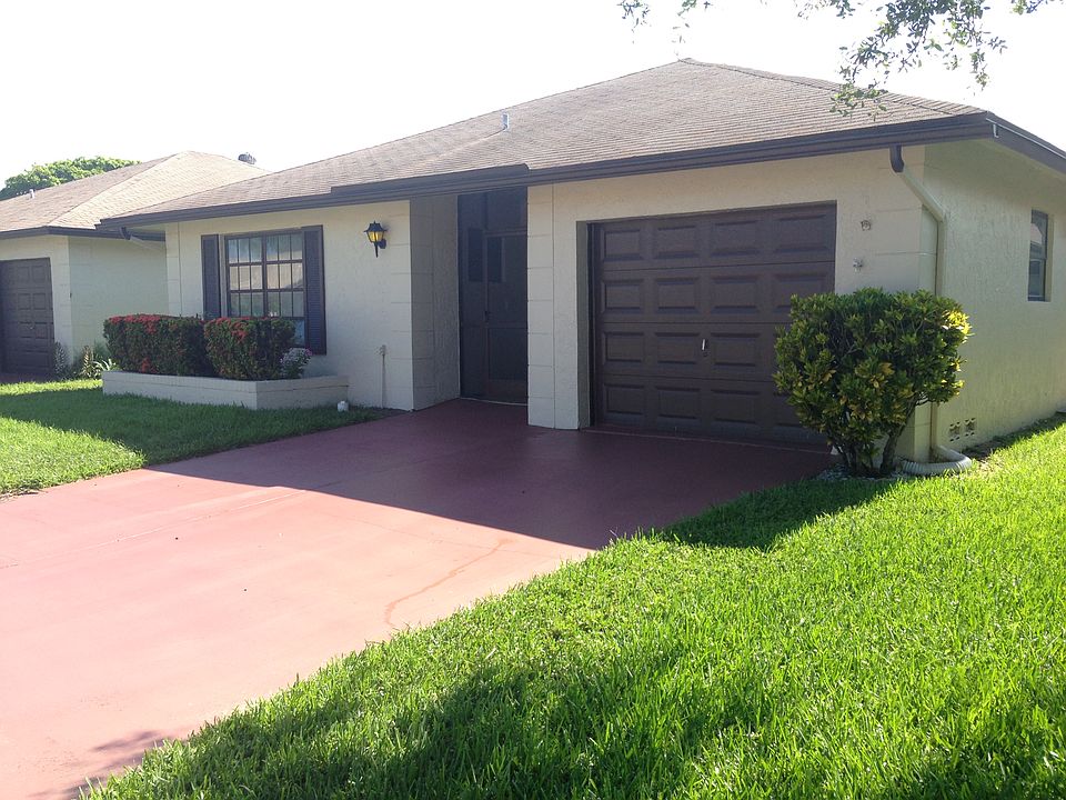 1st image of 1537 SW 21st Way