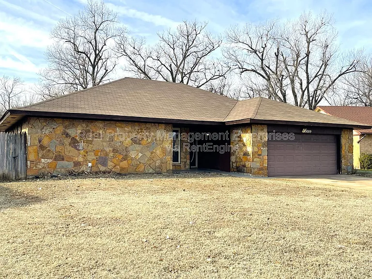 3009 Big Oak Dr — Photo 1