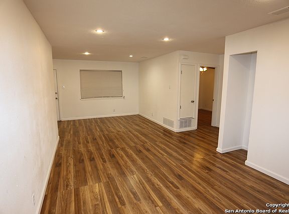 5th image of 5115 Noseler Dr