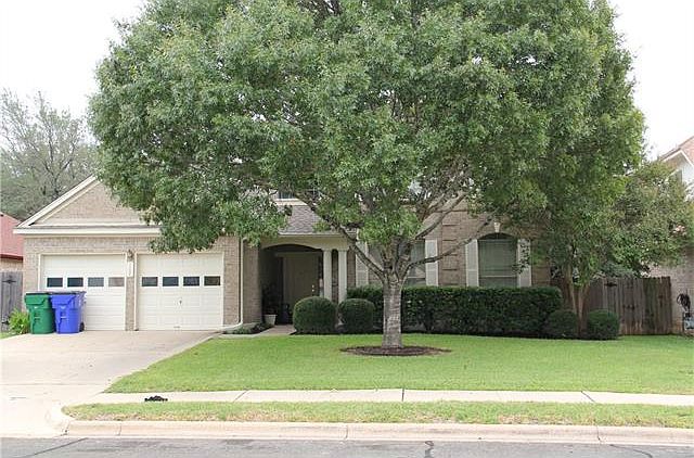 1st image of 1104 Woodhollow Ln