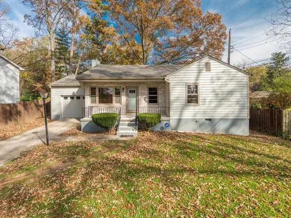 2416 Abbey Rd, Knoxville, TN 37917