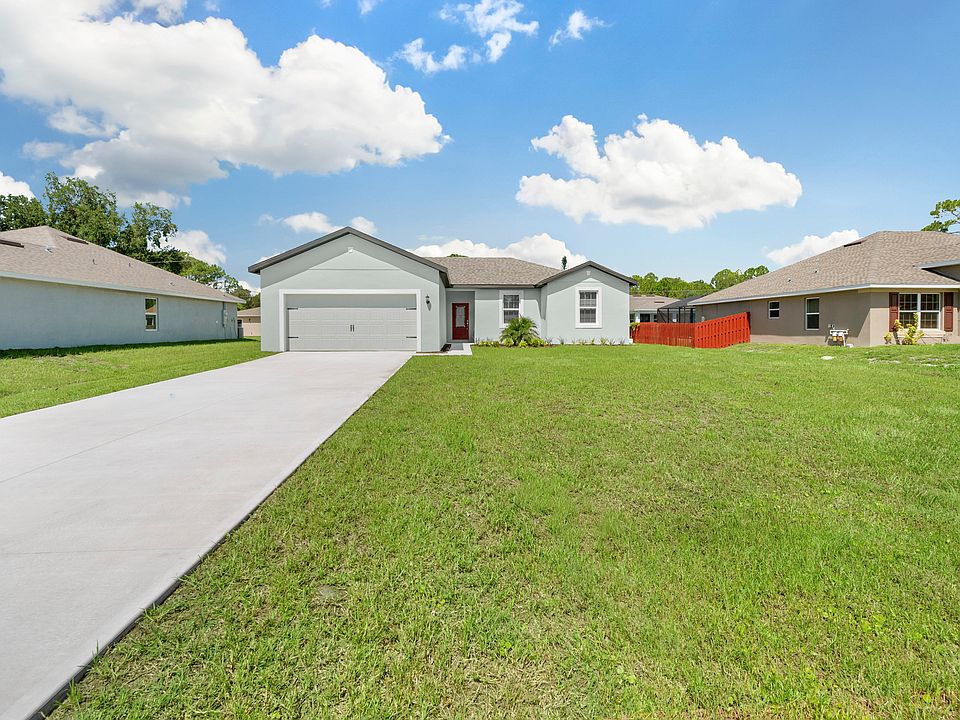 The Braden is a beautiful single story home with great curb appeal