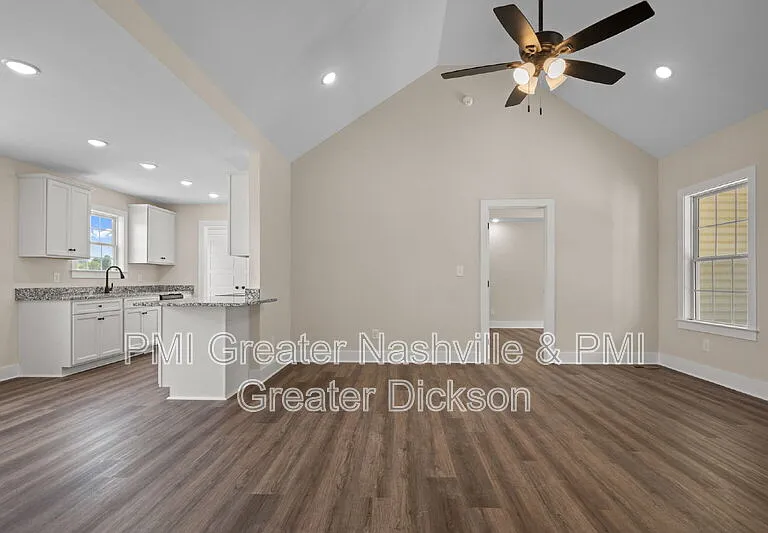 1014 Northside Dr — Photo 8