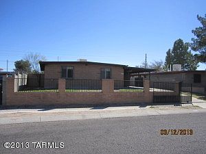 1st image of 1632 E Camino Carreta