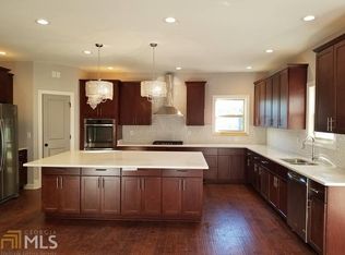 115 Trustin Lake Dr, Fayetteville, GA 30214