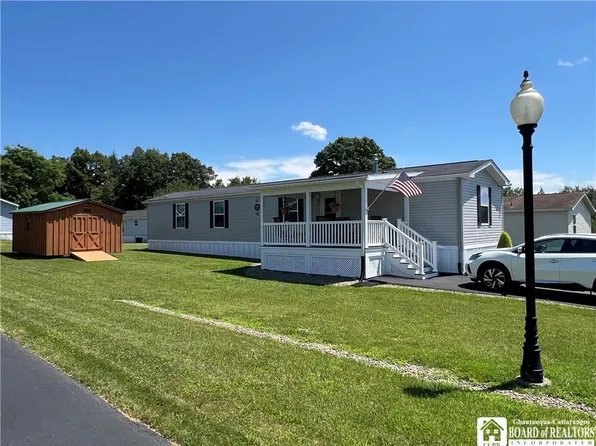 4911 Baker St, Ashville, NY 14710
