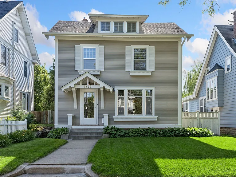 3329 Dupont Ave S — Photo 2