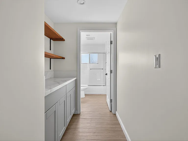 1751 Cabrillo Ave — Photo 24