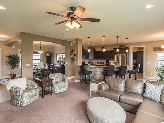 3rd image of 635 Spyglass Ct
