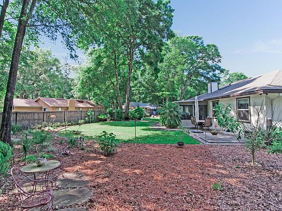 2nd image of 4064 Quarterhorse Ct