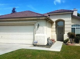 5208 Clover Mountain St, Bakersfield, CA 93313