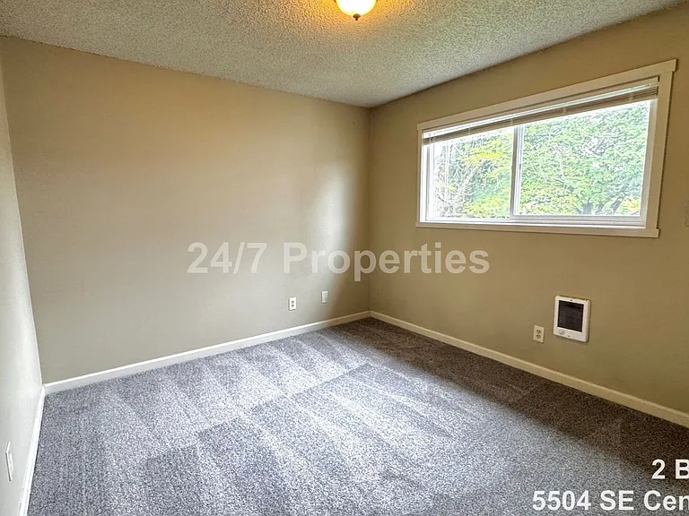 Upper-Level 2 BD | 1 BA Home - FoPo — Photo 10