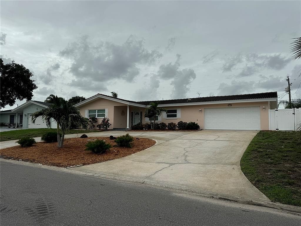 3746 High Bluff Dr, Largo, FL 33770 Zillow