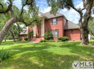102 Ammann Rd, Boerne, TX 78015