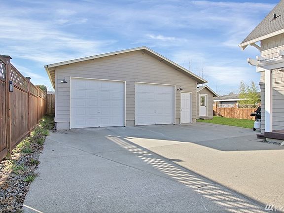 5th image of 126 100th Street Ct E