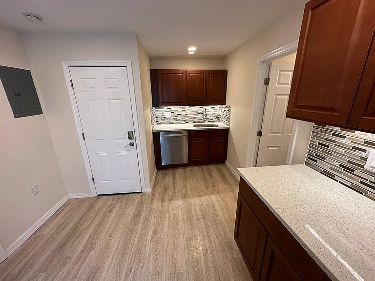 152 Saint James St #4 — Photo 17