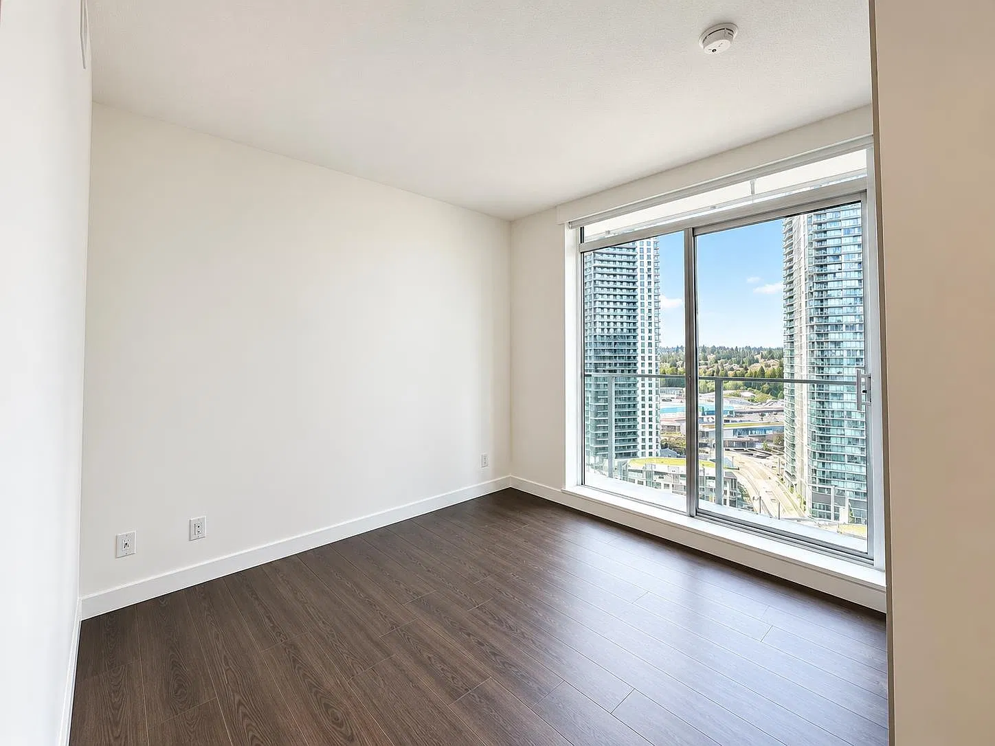 2 bed, 850 sqft, $2,500 — Photo 4