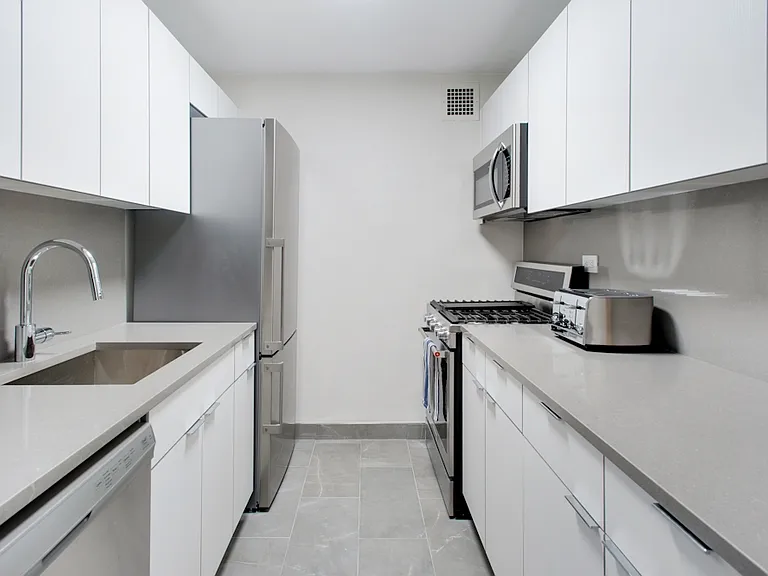 1309 5th Ave #10A — Photo 4