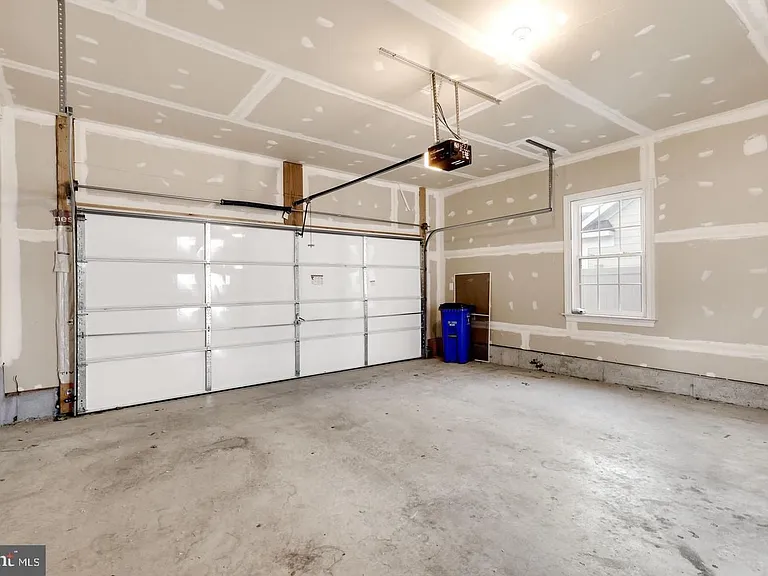 7307 Trappe St — Photo 24