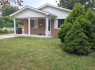 6770 Marvin St, Taylor, MI 48180