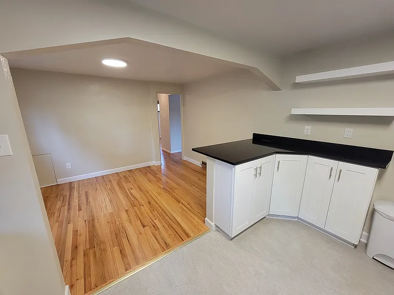 628 Highridge Dr — Photo 4