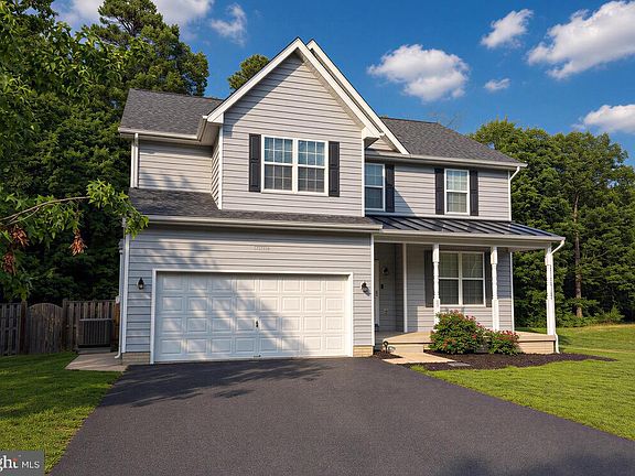 2nd image of 21504 Gwynns Island Way