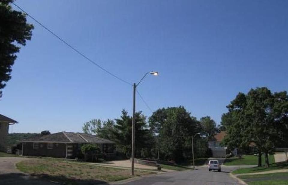 2nd image of 5120 Elmwood Ave