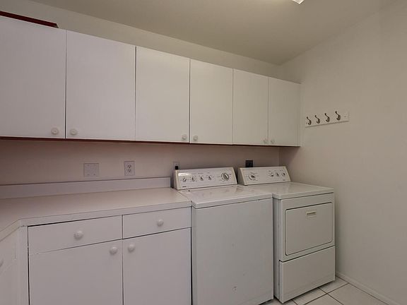 2nd image of 1681 Bahia Vista St