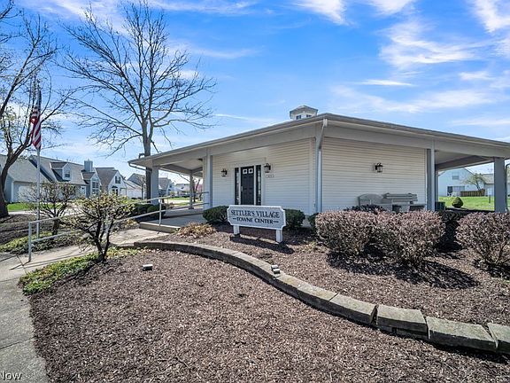 4th image of 19537 Lymans Ln Unit 53