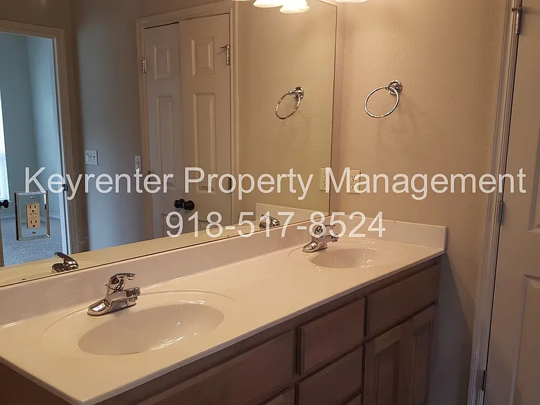 25620 Briar Dr — Photo 8