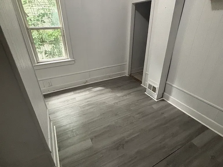 134 Thompson St #1 — Photo 2