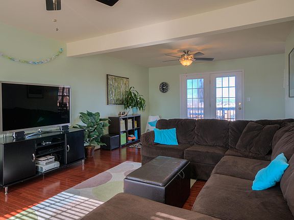 2nd image of 1565 Diana Dr
