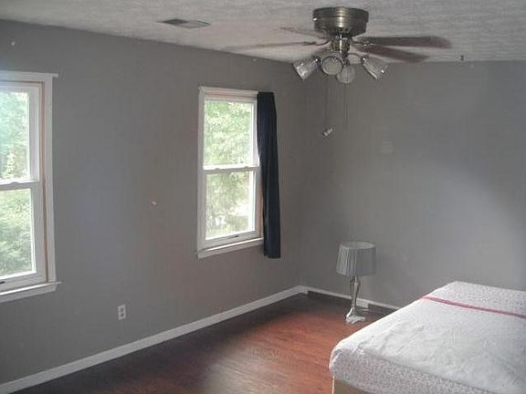 5th image of 67 Farmington Dr