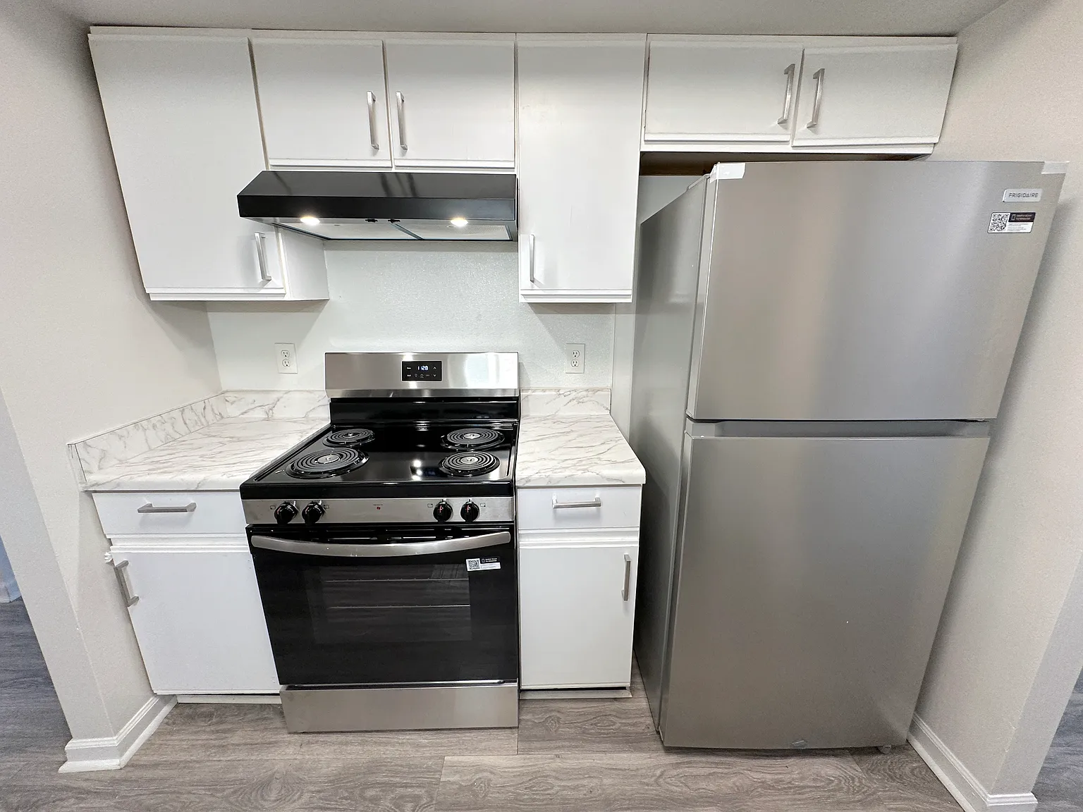 2 bed, 1.5 bath, 1005 sqft, $1,250 — Photo 3