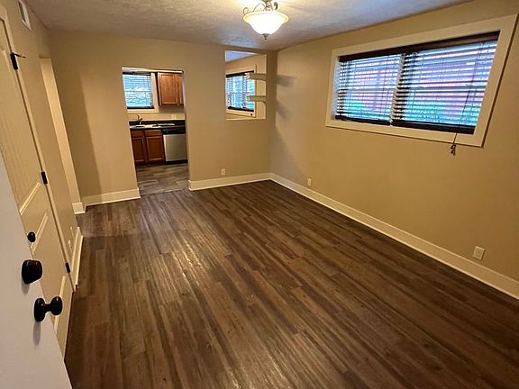 3rd image of 1017 S 31st St APT 1