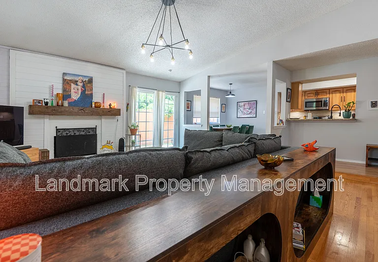 1903 Spies Springs Ct — Photo 7
