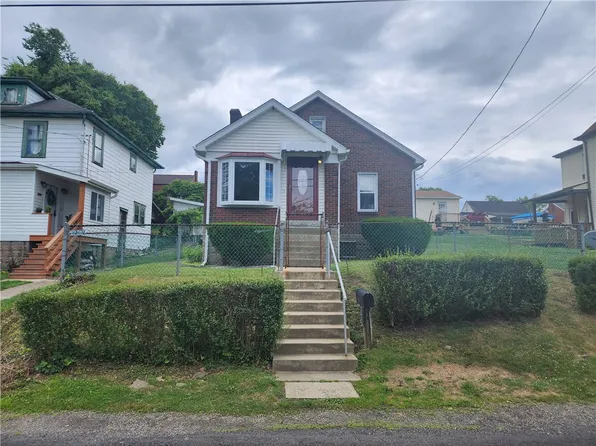 1118 Glass St, White Oak, PA 15131
