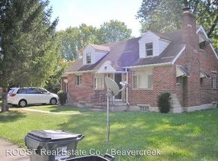 68 E Sherry Dr, Dayton, OH 45426
