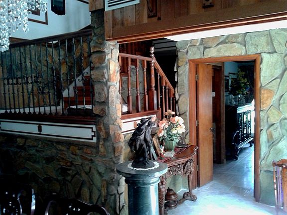 5th image of 1224 Pin Oak Dr