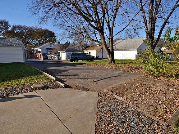 5th image of 1293 Woodbridge St
