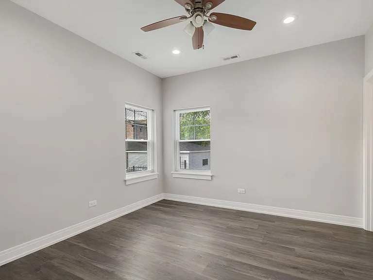 6418 S Champlain Ave #2 — Photo 7