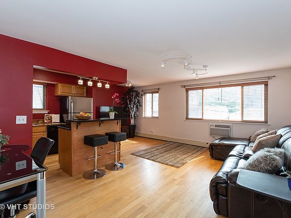 4th image of 4881 N Hermitage Ave APT 102