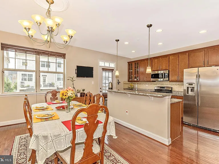 11882 Country Squire Way — Photo 9