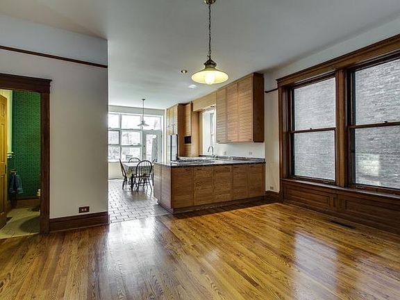 4th image of 5737 S Kenwood Ave