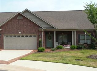 708 3rd St NE, Conover, NC 28613